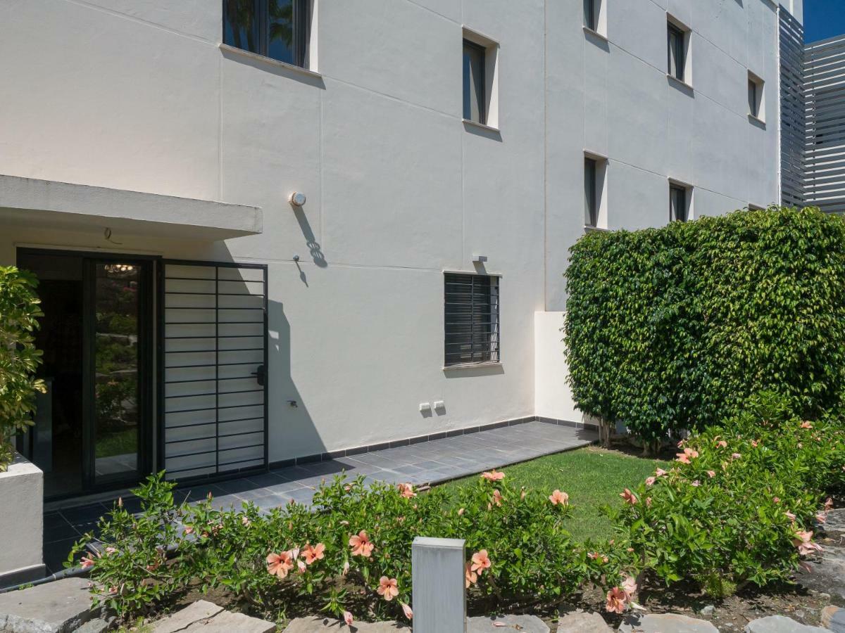 Amazing Two Bedroom Apartment In Los Flamingos, Marbella Estepona Eksteriør bilde